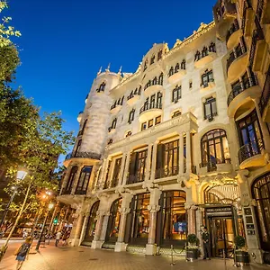 https://casa-fuster.catalonia-hotels.com