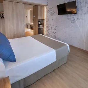 mar-blau-hotel.catalonia-hotels.com/